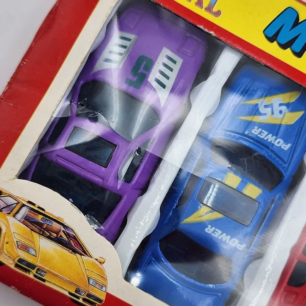 N/A vintage toys